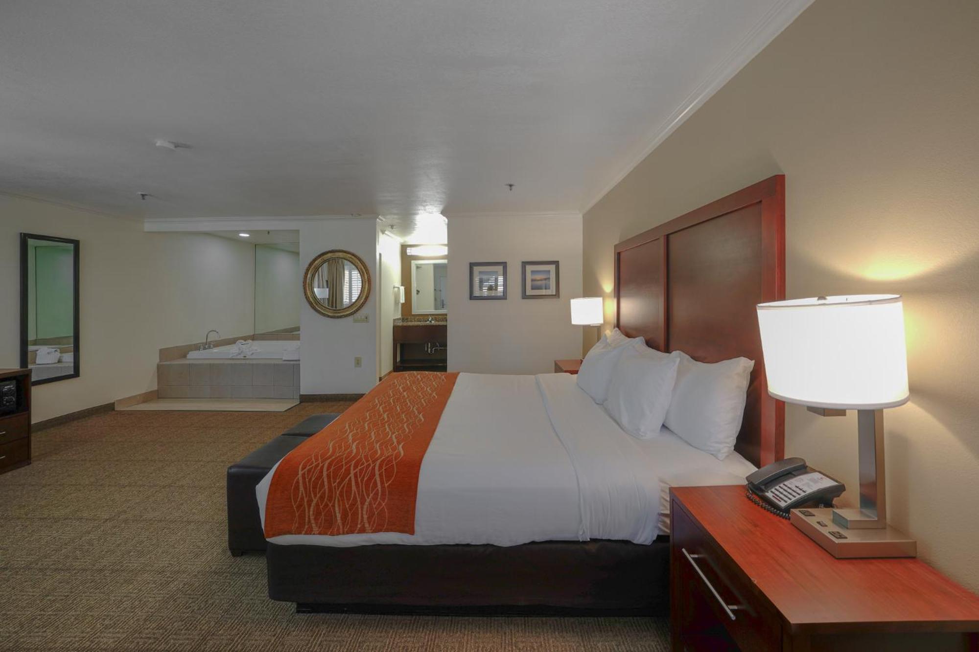Comfort Inn 2*