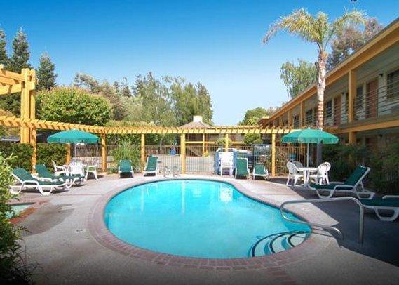Inn Comfort Santa Cruz